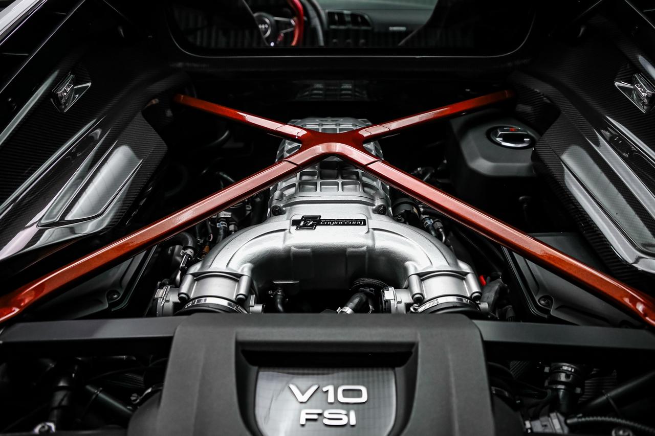 2017 Audi R8 V10 PLUS VF SUPERCHARGED 830HP CUSTOMWHEELS CARBON Photo