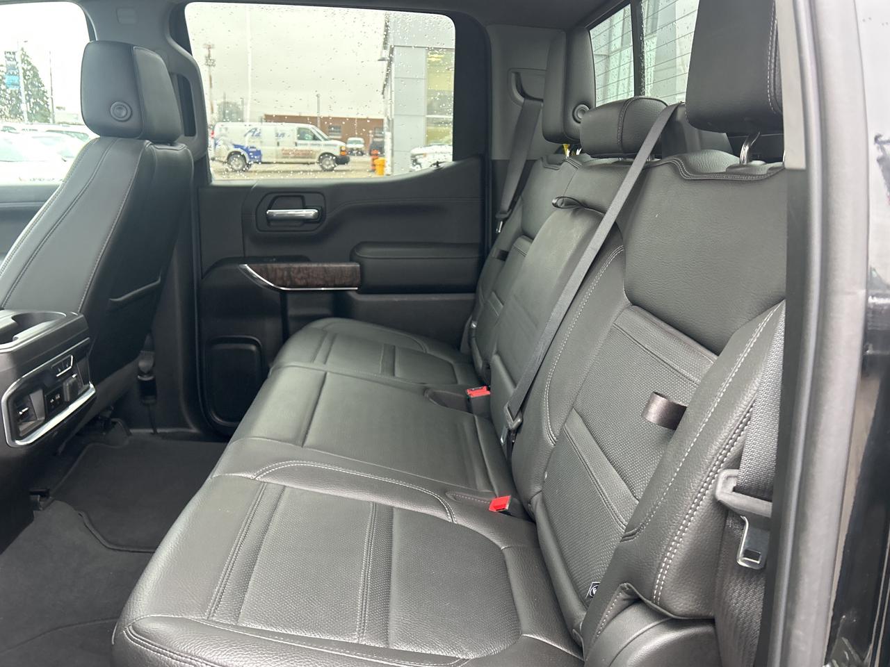 2019 GMC Sierra 1500 4WD Crew Cab 147  Denali Photo