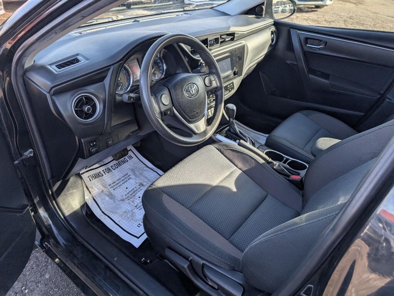 2019 Toyota Corolla LE  CAMERA   HTD SEATS Photo