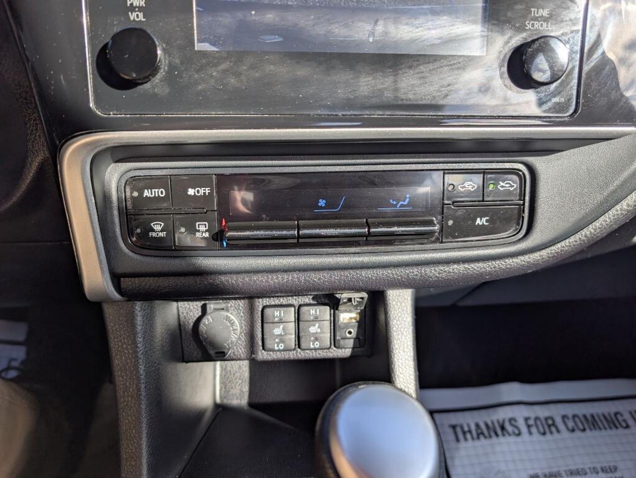 2019 Toyota Corolla LE  CAMERA   HTD SEATS Photo