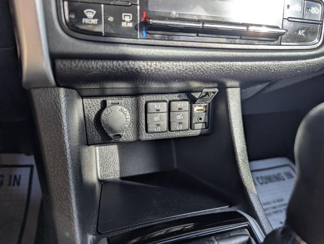 2019 Toyota Corolla LE  CAMERA   HTD SEATS Photo