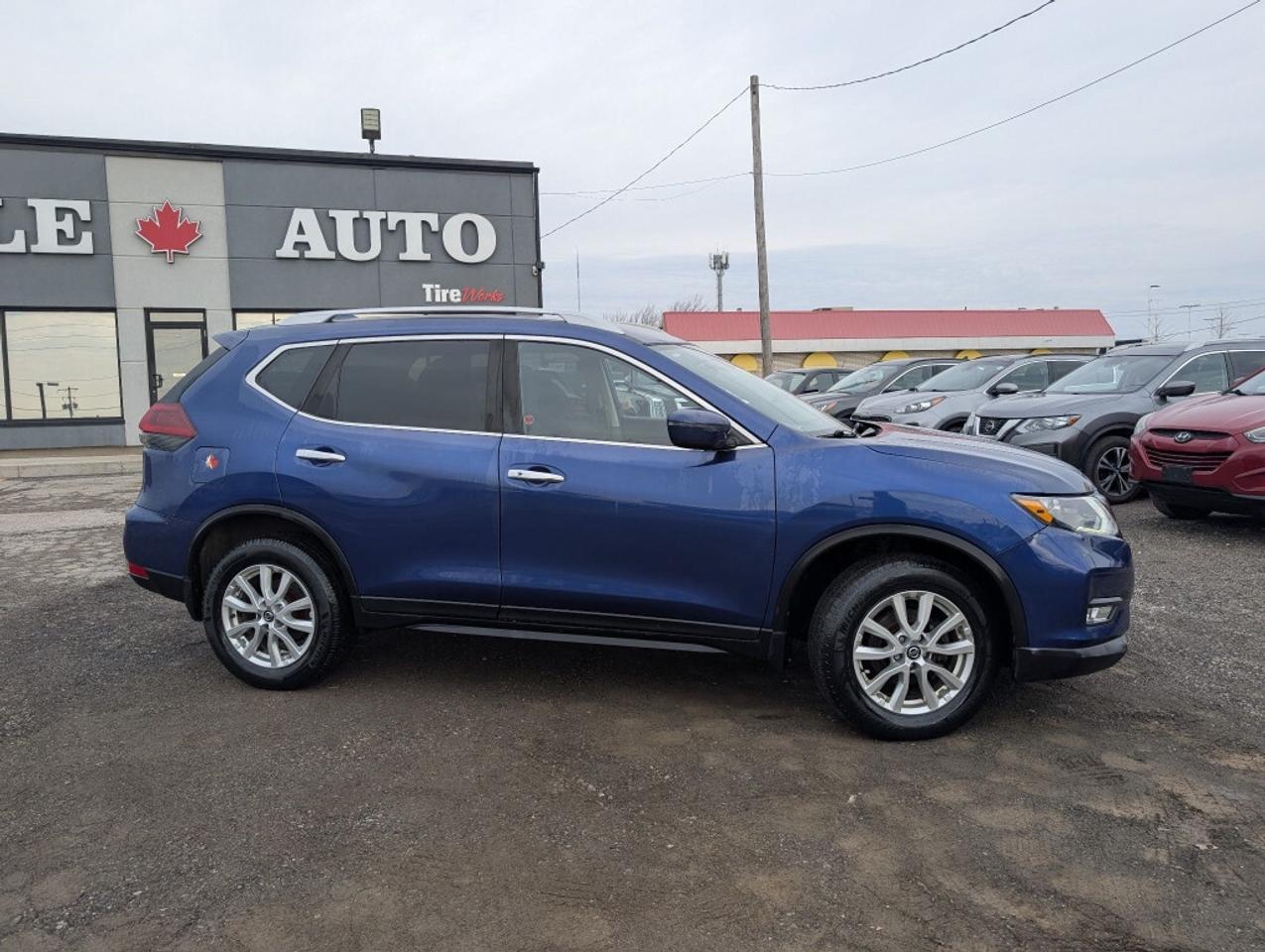 2019 Nissan Rogue SV AWD   CAMERA   HTD SEATS Photo4