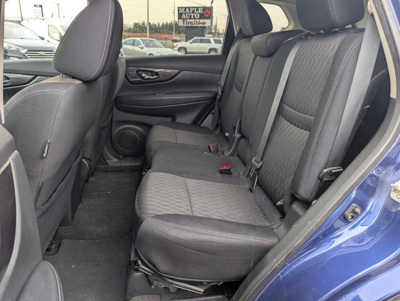 2019 Nissan Rogue SV AWD   CAMERA   HTD SEATS Photo