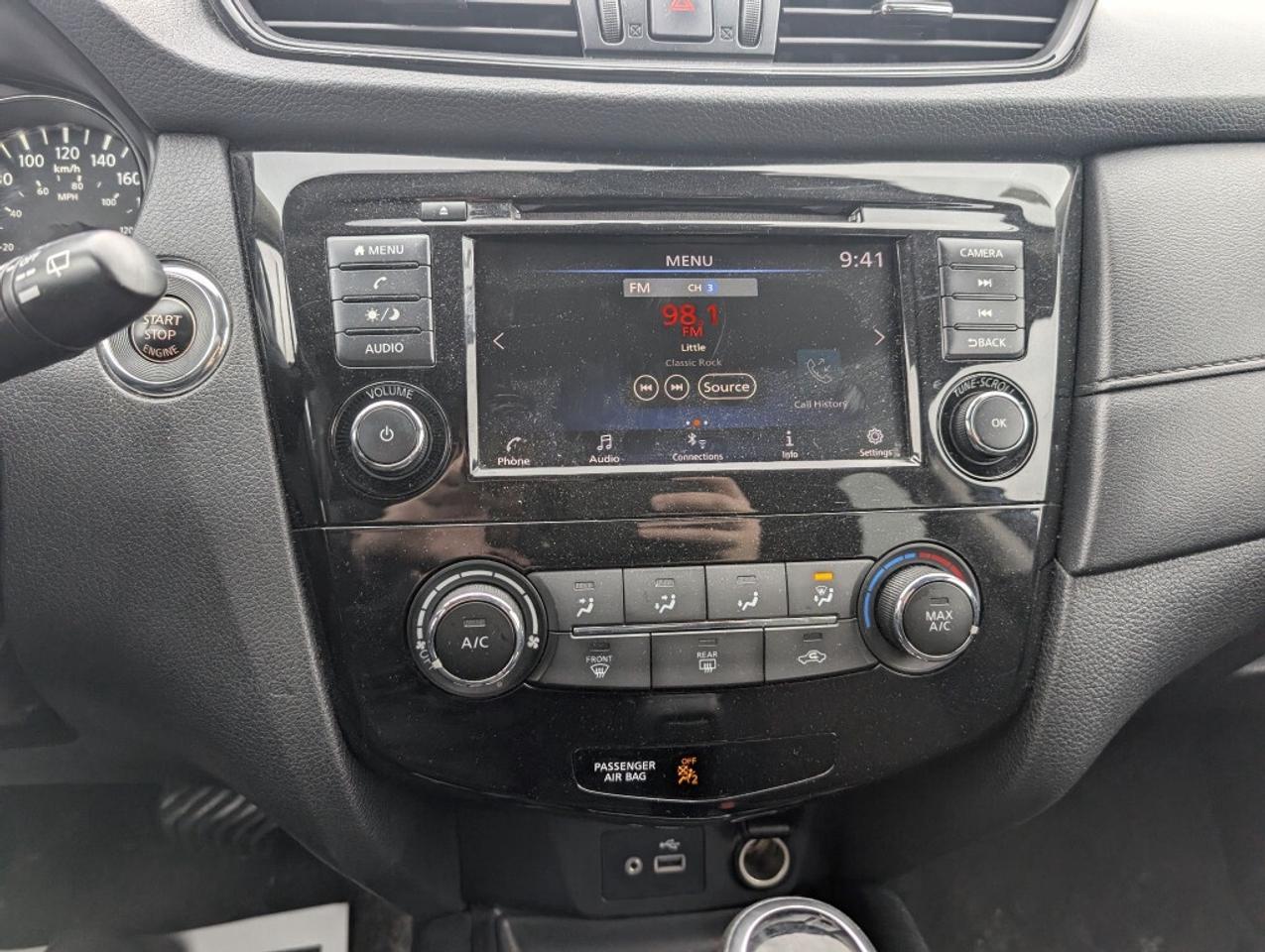 2019 Nissan Rogue SV AWD   CAMERA   HTD SEATS Photo