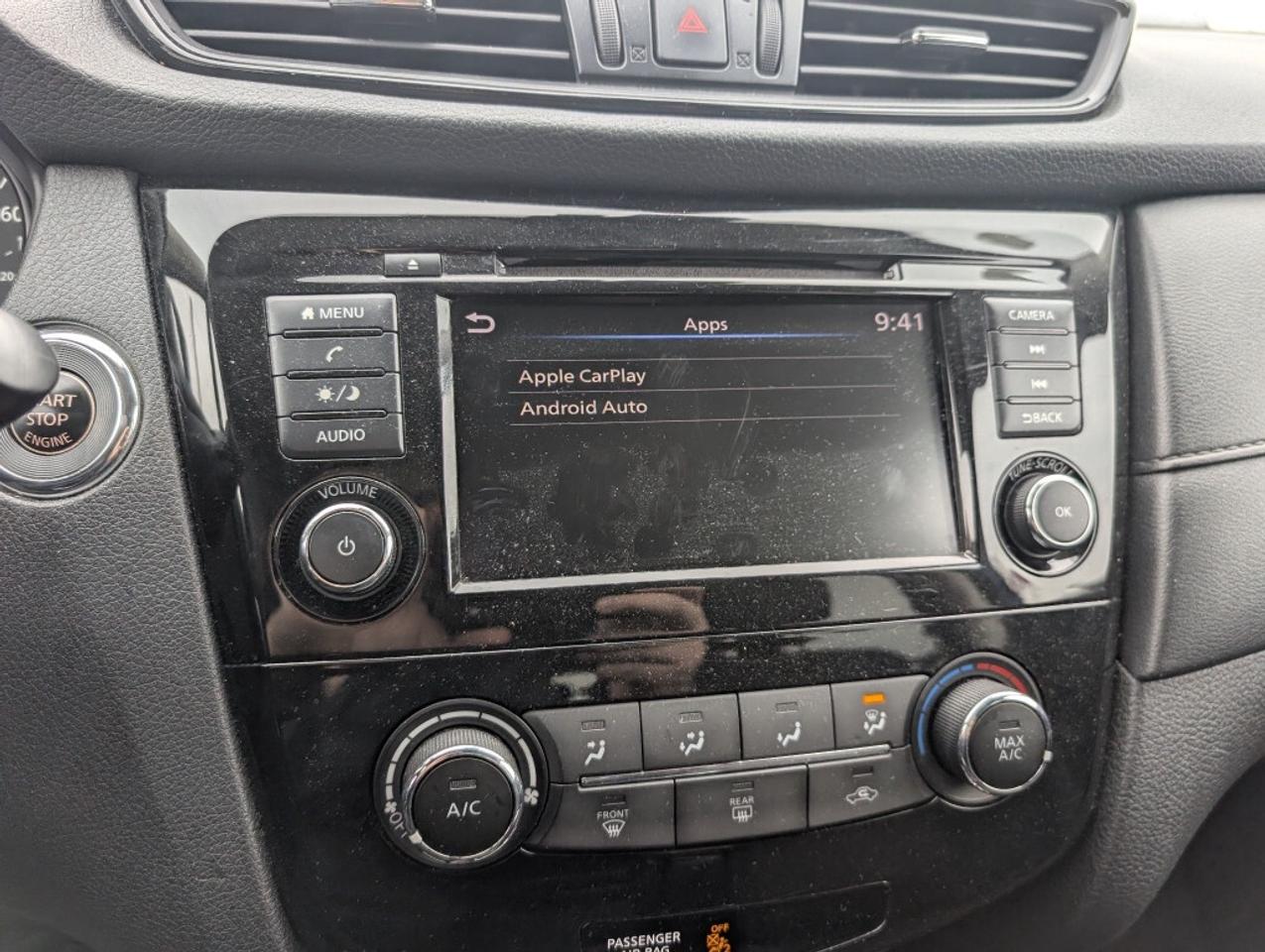 2019 Nissan Rogue SV AWD   CAMERA   HTD SEATS Photo