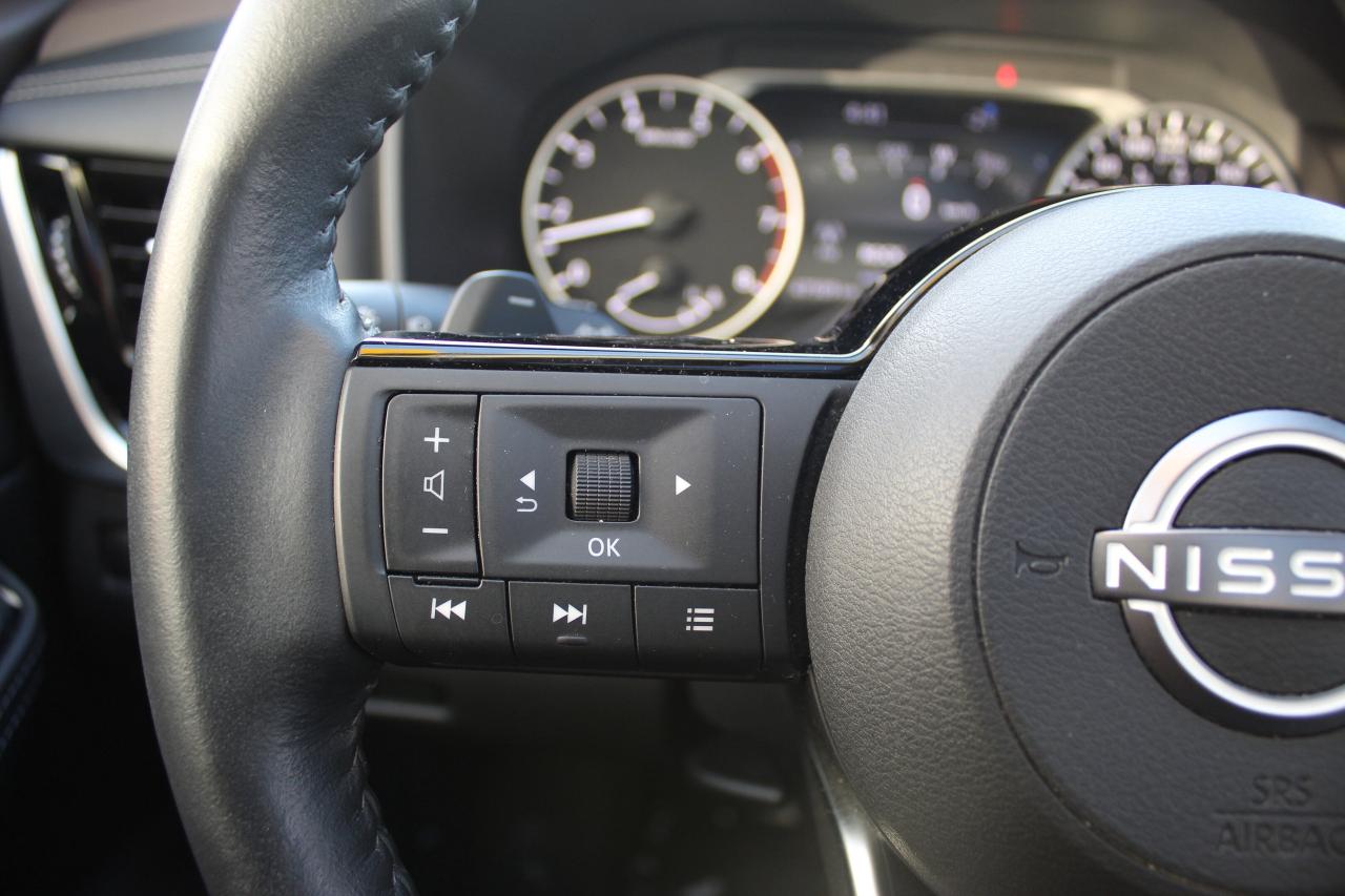 2023 Nissan Rogue SL / NAVIGATION / SUNROOF / REMOTE START / LOW KIL Photo