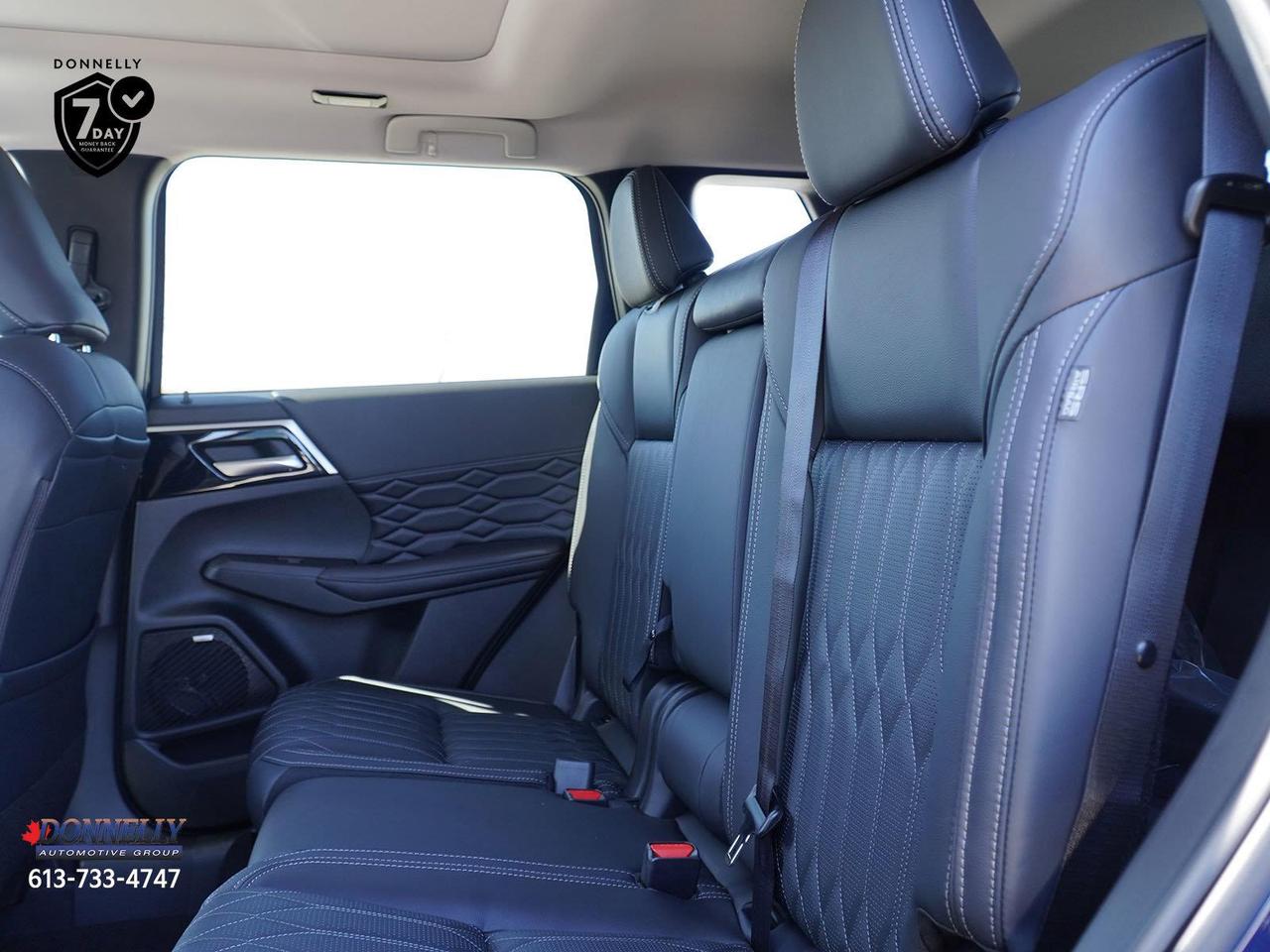 2025 Mitsubishi Outlander  Photo