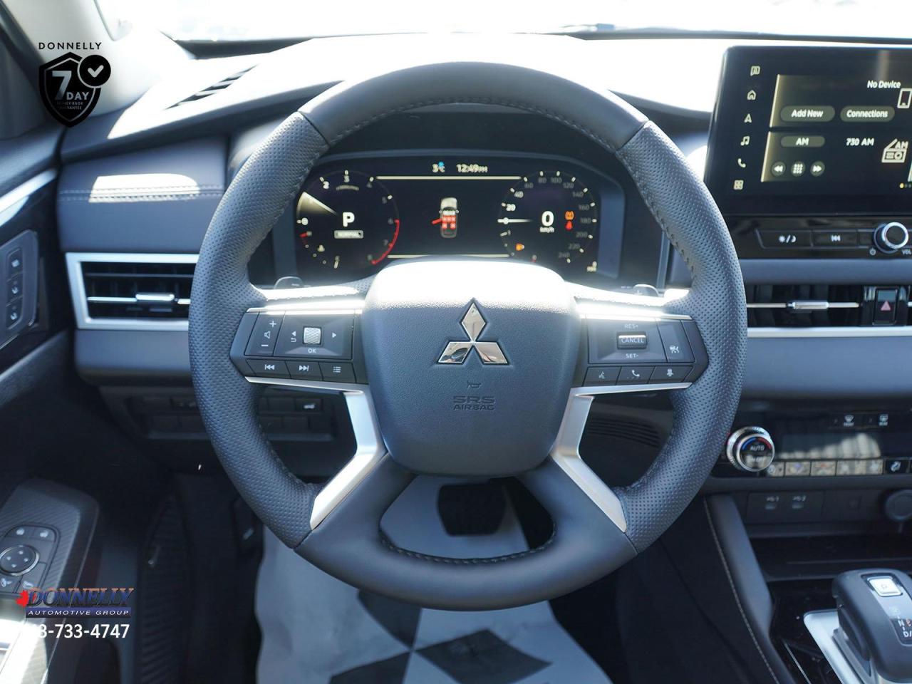 2025 Mitsubishi Outlander  Photo