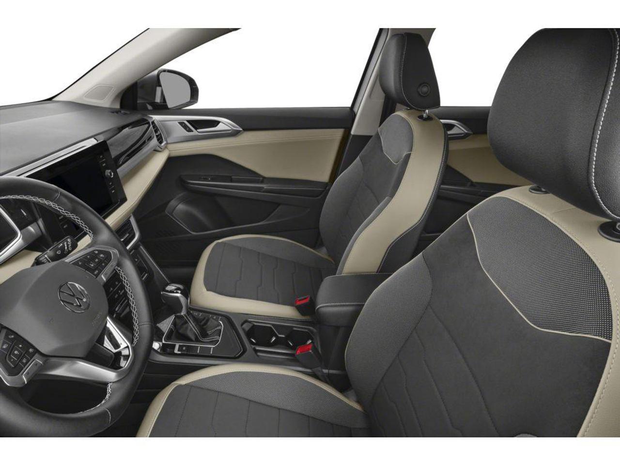 2026 Volkswagen Taos Comfortline 4dr All-Wheel Drive 4MOTION Photo
