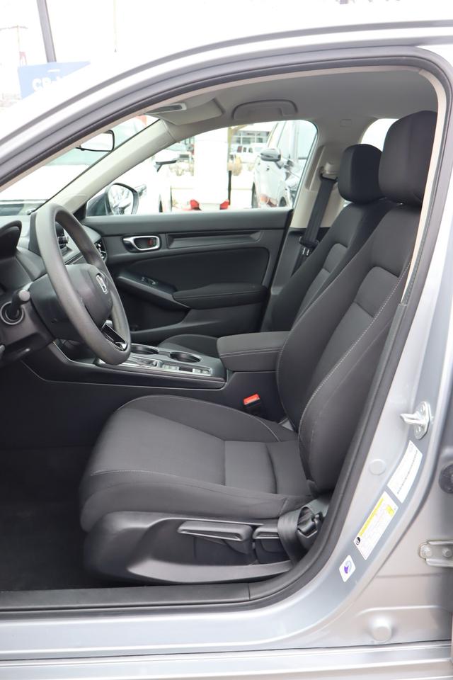 2023 Honda Civic LX 4dr Sedan Photo