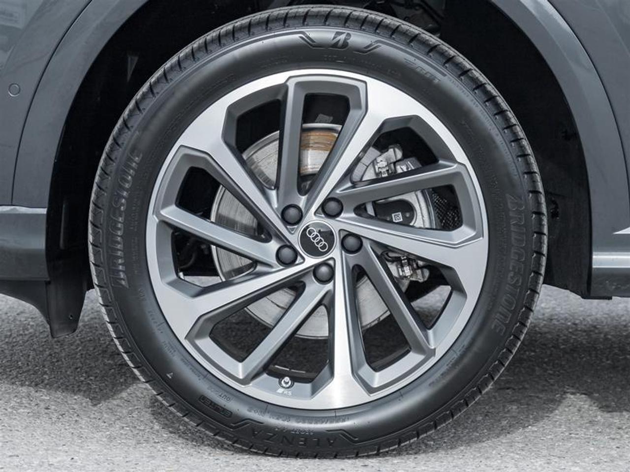 2025 Audi New Q5 2.0T Progressiv 4dr All-Wheel Drive quattro Sport Utility Photo