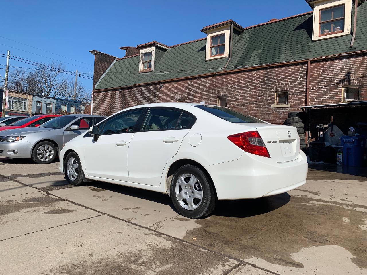 2012 Honda Civic 4dr Auto LX Photo