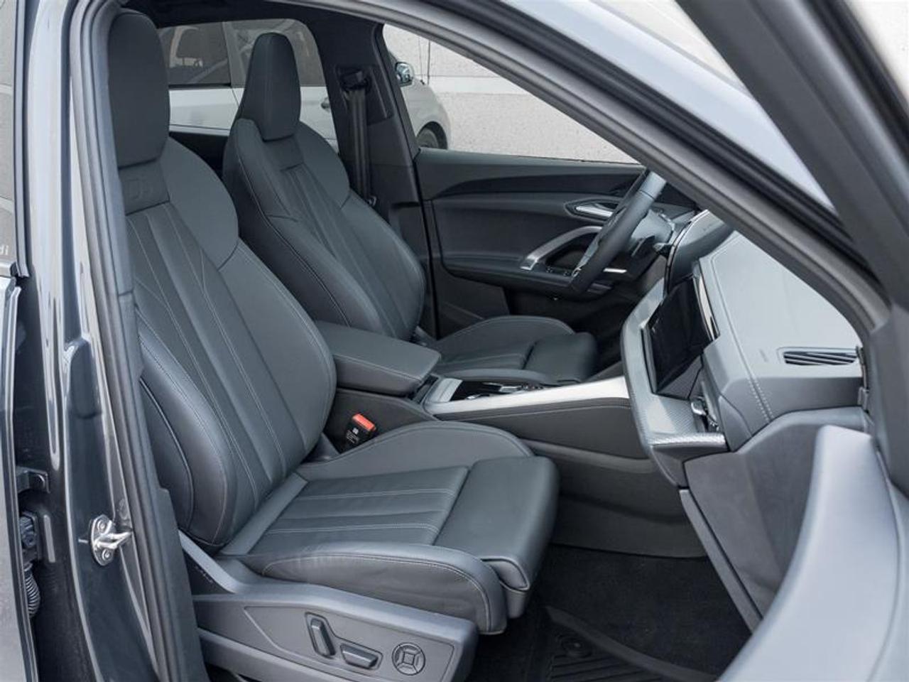 2025 Audi New Q5 2.0T Progressiv 4dr All-Wheel Drive quattro Sport Utility Photo