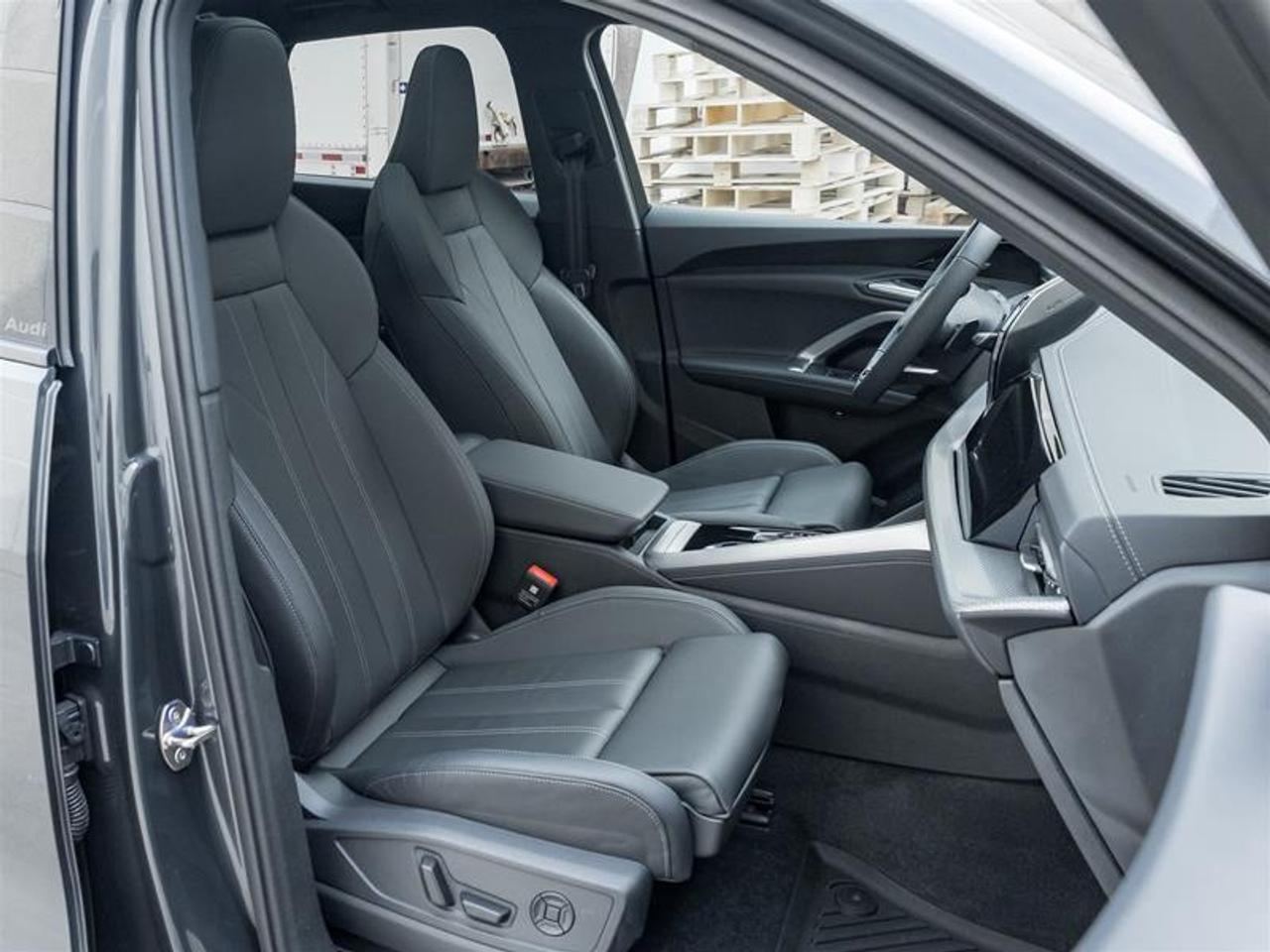 2025 Audi New Q5 2.0T Progressiv 4dr All-Wheel Drive quattro Sport Utility Photo