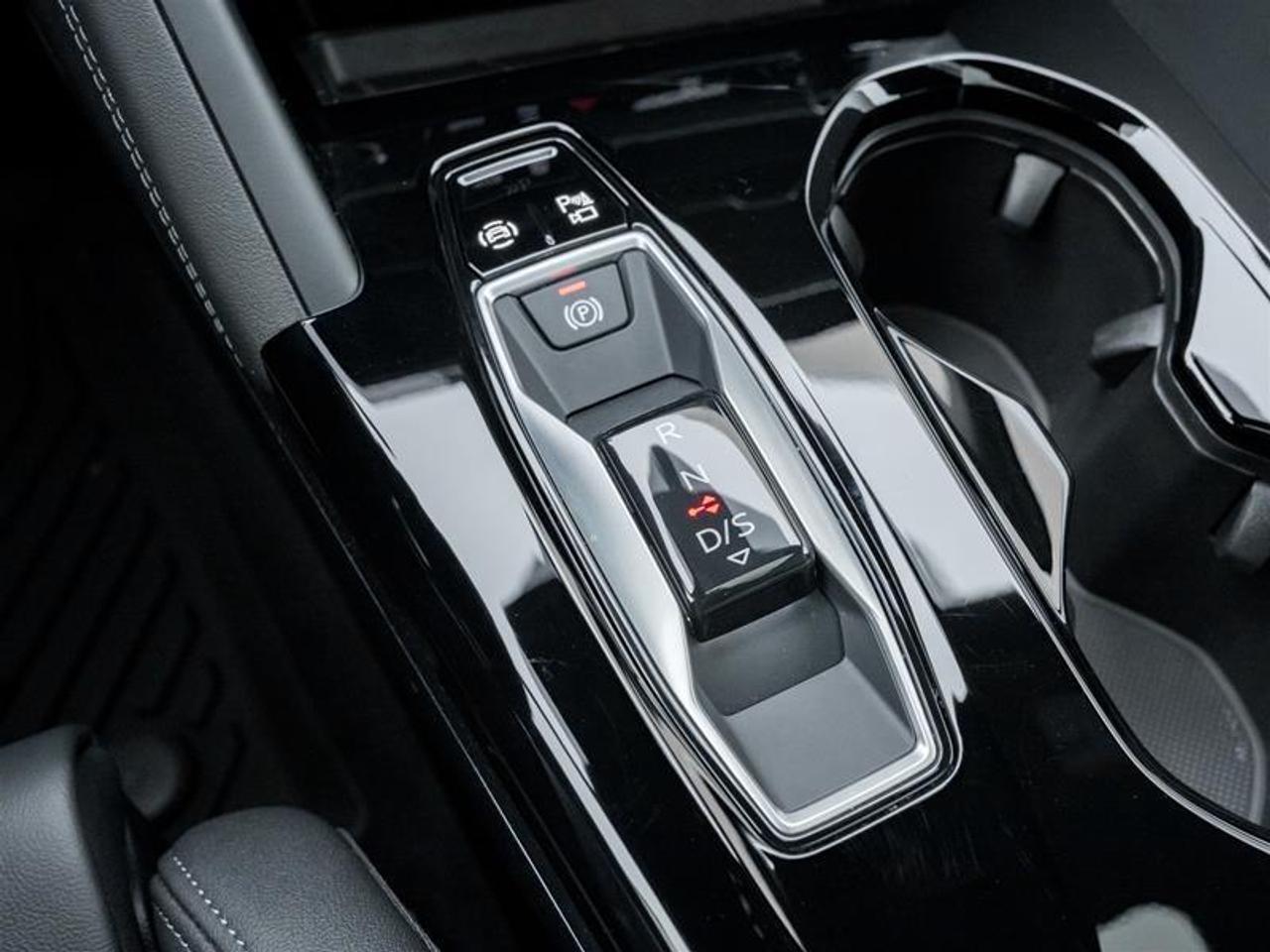 2025 Audi New Q5 2.0T Progressiv 4dr All-Wheel Drive quattro Sport Utility Photo