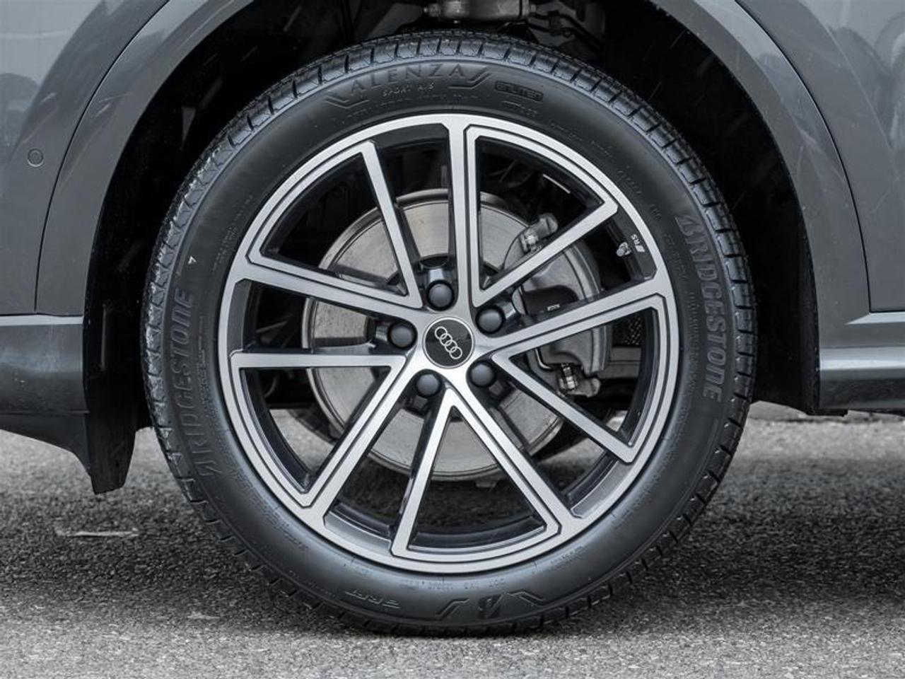 2025 Audi New Q5 2.0T Progressiv 4dr All-Wheel Drive quattro Sport Utility Photo