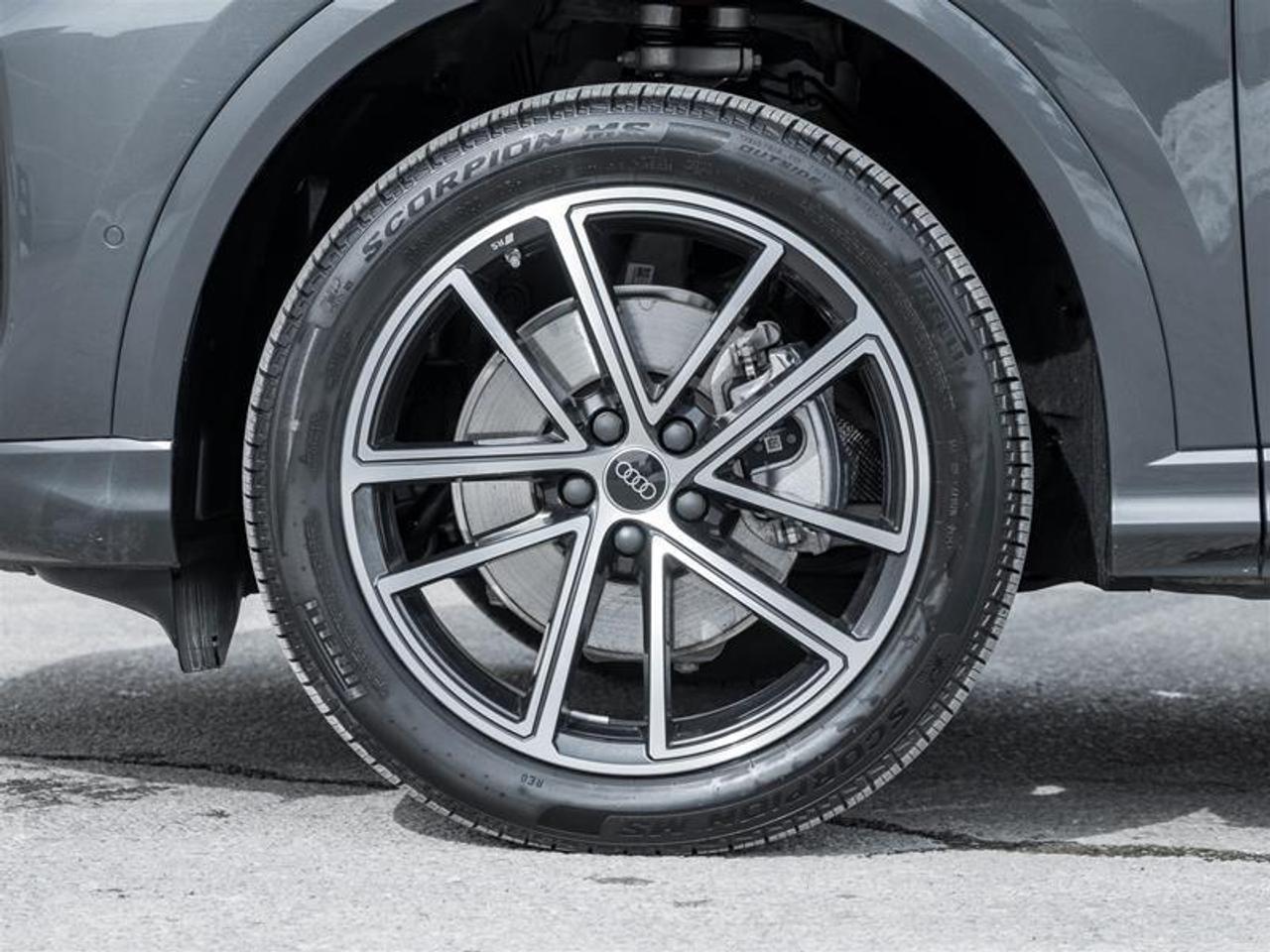 2025 Audi New Q5 2.0T Progressiv 4dr All-Wheel Drive quattro Sport Utility Photo