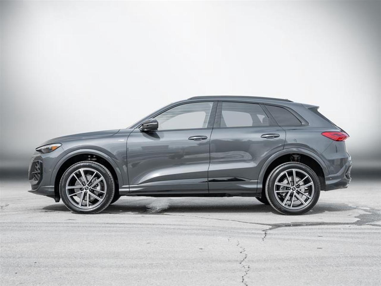 2025 Audi New Q5 2.0T Progressiv 4dr All-Wheel Drive quattro Sport Utility Photo3