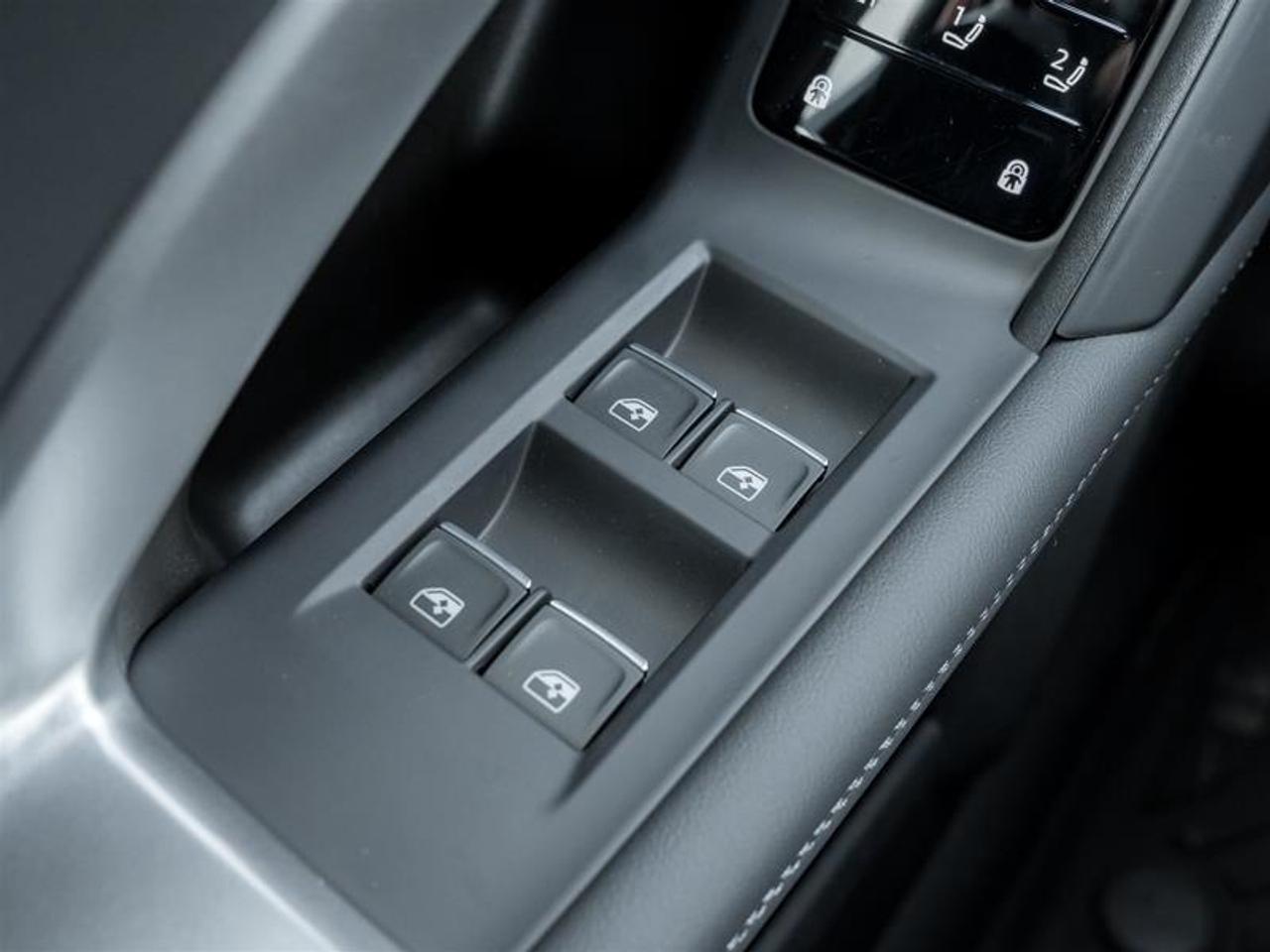 2025 Audi New Q5 2.0T Progressiv 4dr All-Wheel Drive quattro Sport Utility Photo