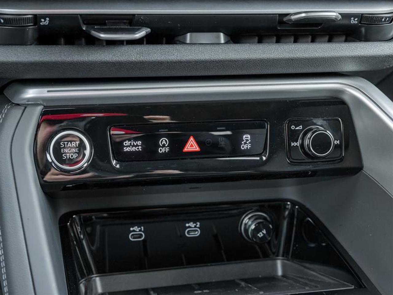 2025 Audi New Q5 2.0T Progressiv 4dr All-Wheel Drive quattro Sport Utility Photo