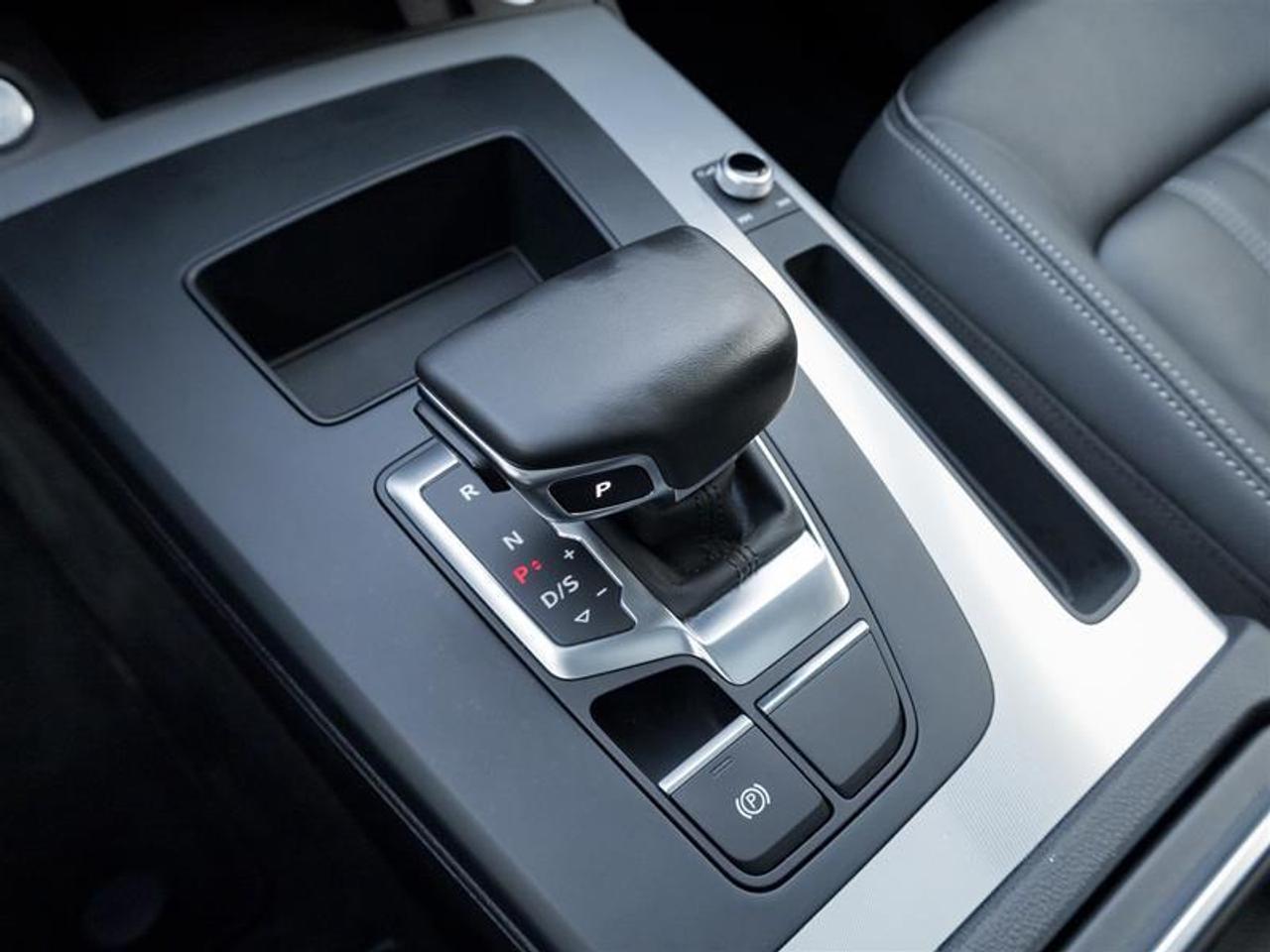 2022 Audi Q5 45 Progressiv 4dr All-Wheel Drive quattro Sport Utility Photo