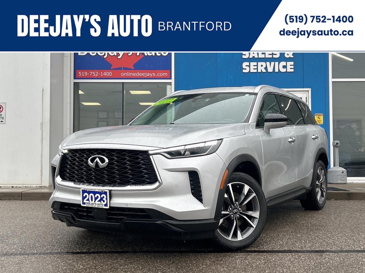2023 Infiniti QX60 LUXE   Pano Roof   7 Passenger   Clean Carfax Photo