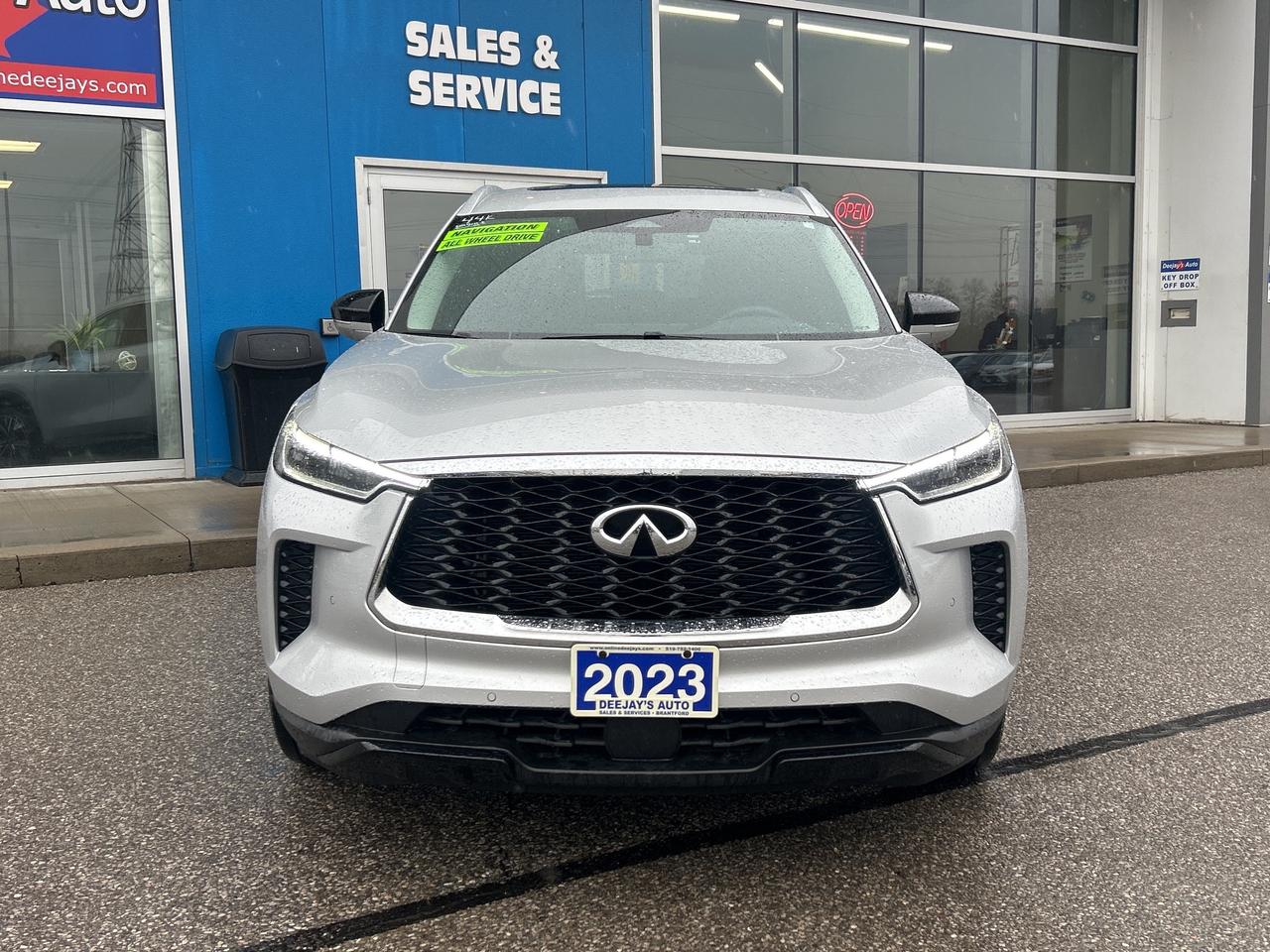 2023 Infiniti QX60 LUXE   Pano Roof   7 Passenger   Clean Carfax Photo