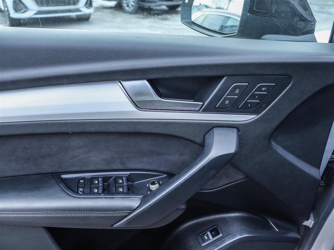 2022 Audi SQ5 3.0 Progressiv LEATHER SUNROOF NAVI Photo