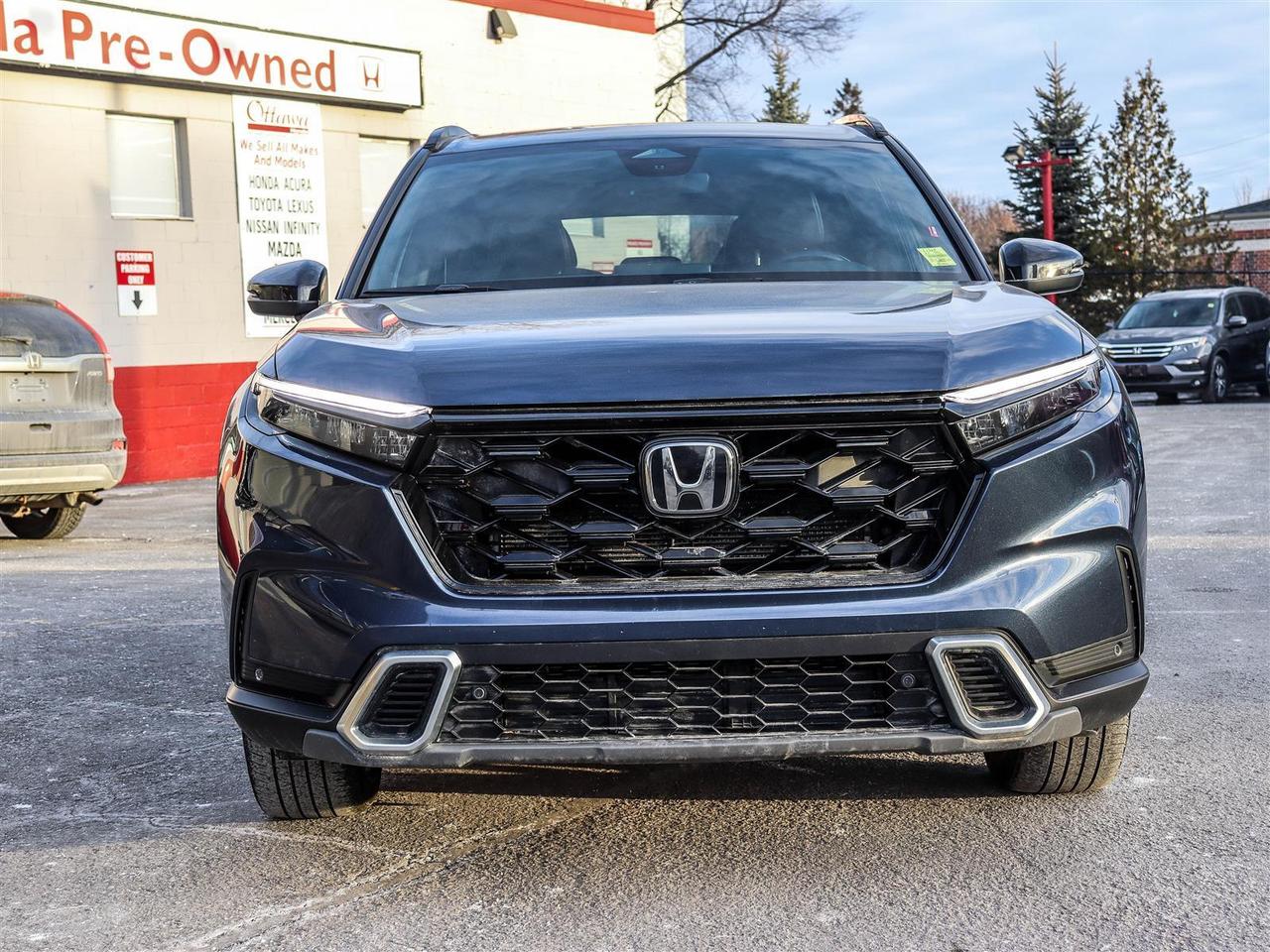 2023 Honda CR-V Hybrid Touring LEATHER NAVI SUNROOF Photo