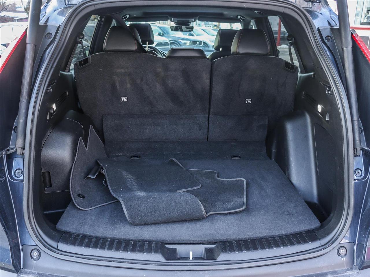 2023 Honda CR-V Hybrid Touring LEATHER NAVI SUNROOF Photo