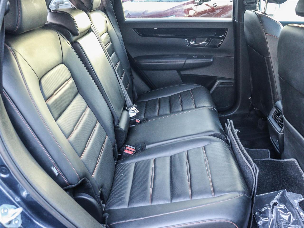 2023 Honda CR-V Hybrid Touring LEATHER NAVI SUNROOF Photo