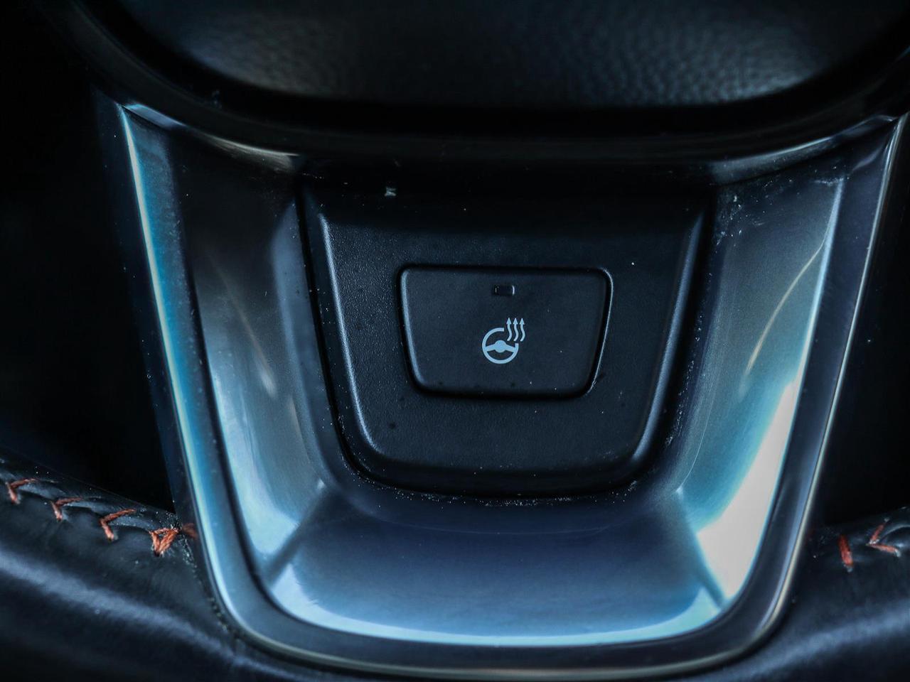 2023 Honda CR-V Hybrid Touring LEATHER NAVI SUNROOF Photo