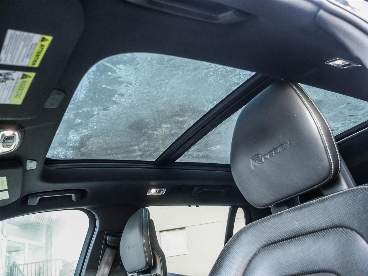 2020 Volvo XC90 T6 R-Design SUNROOF LEATHER NAVI Photo