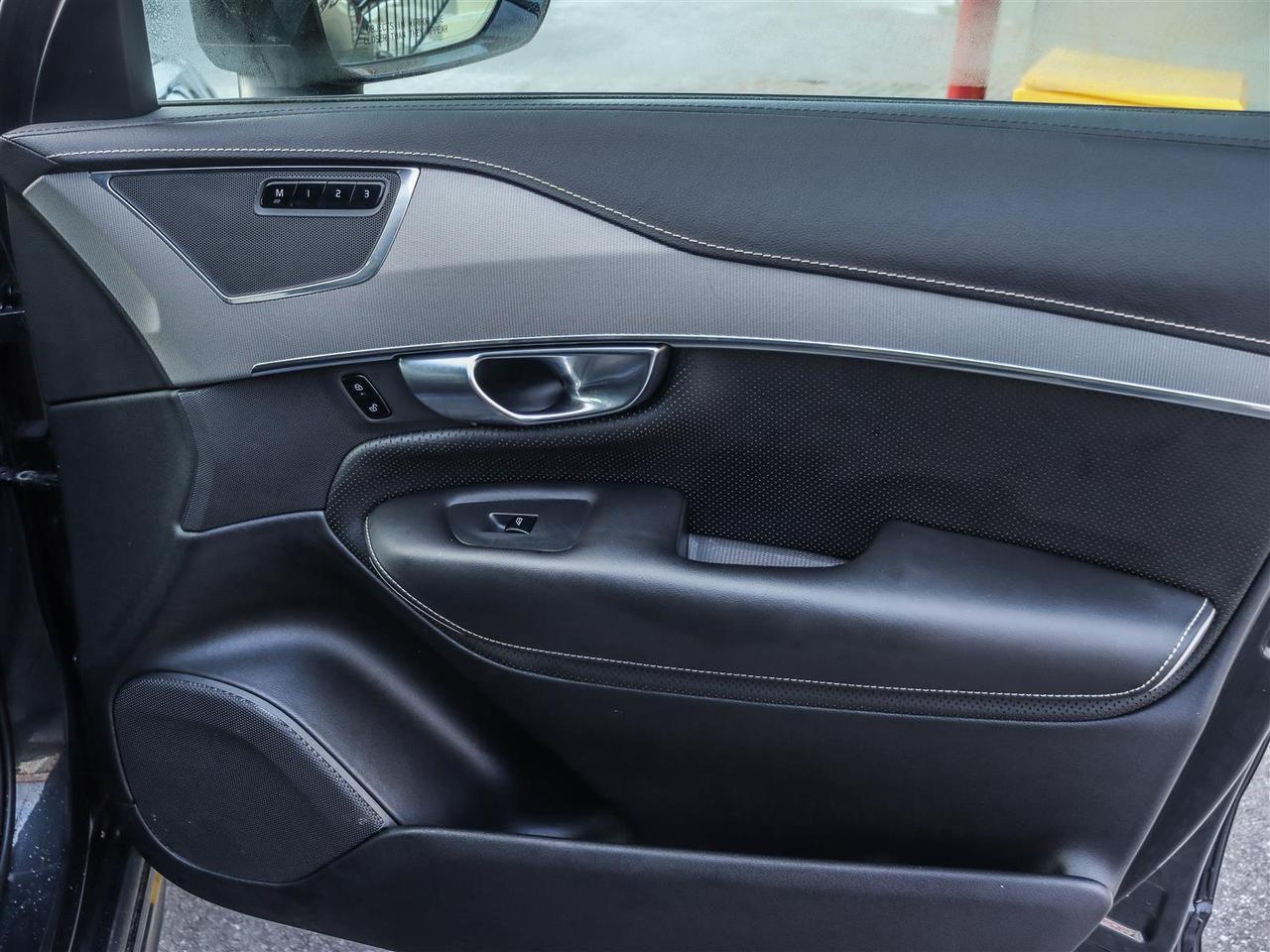 2020 Volvo XC90 T6 R-Design SUNROOF LEATHER NAVI Photo