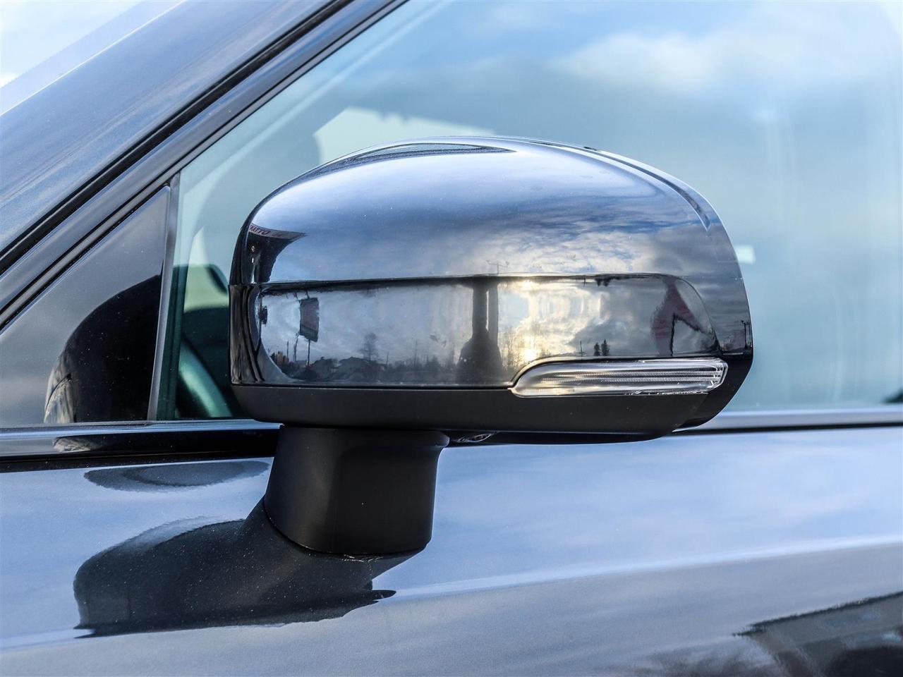 2020 Volvo XC90 T6 R-Design SUNROOF LEATHER NAVI Photo