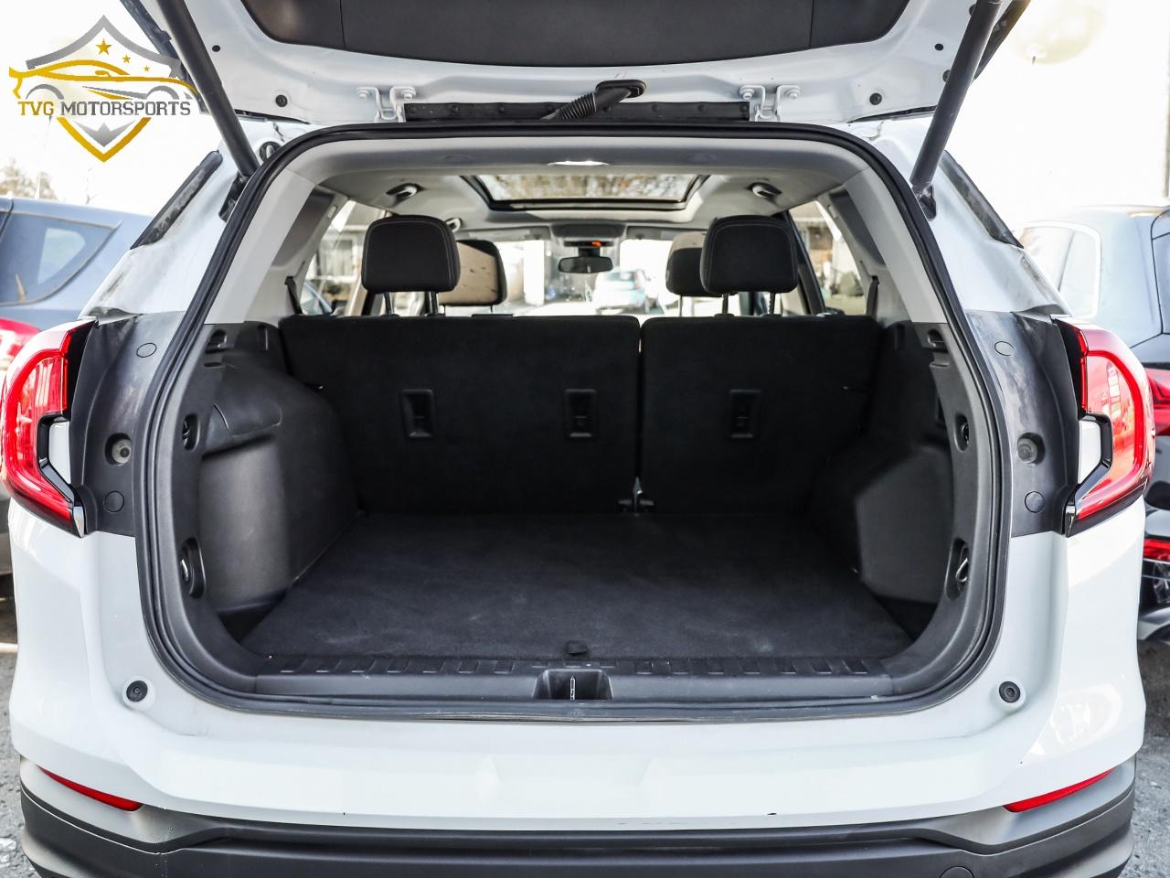 2022 GMC Terrain SLE AWD PANORAMIC ROOF - SAFETY INCLUDED! Photo