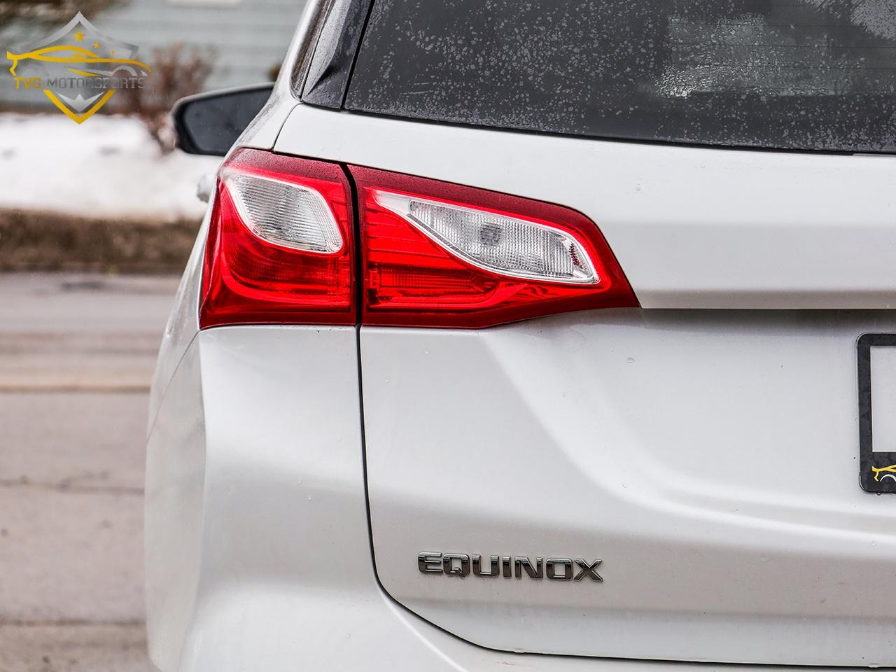 2018 Chevrolet Equinox LT FWD HEATED SEATS CARPLAY Safety Included! Photo