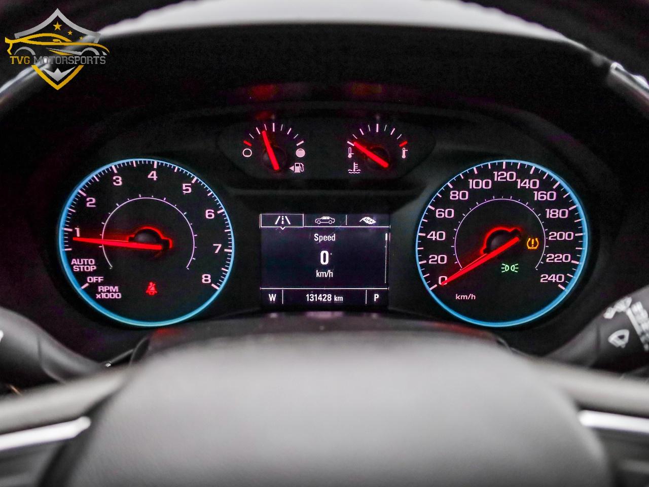 2018 Chevrolet Equinox LT FWD HEATED SEATS CARPLAY Safety Included! Photo