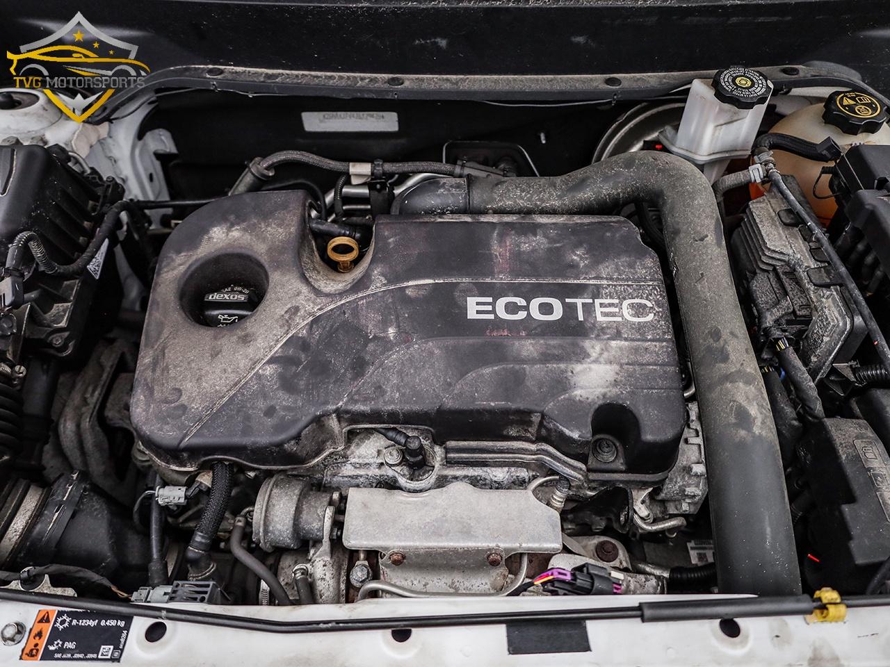 2018 Chevrolet Equinox LT FWD HEATED SEATS CARPLAY Safety Included! Photo