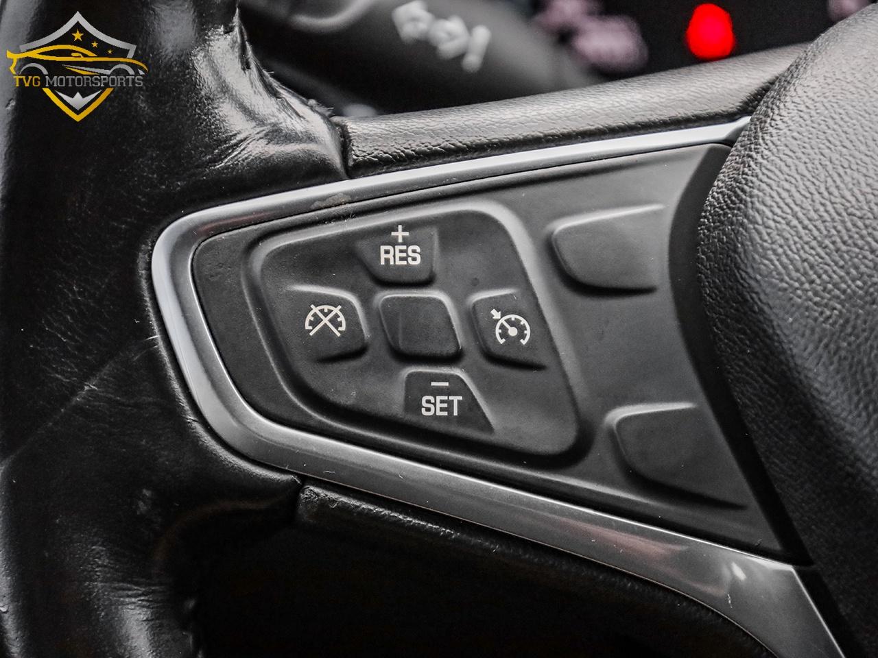 2018 Chevrolet Equinox LT FWD HEATED SEATS CARPLAY Safety Included! Photo