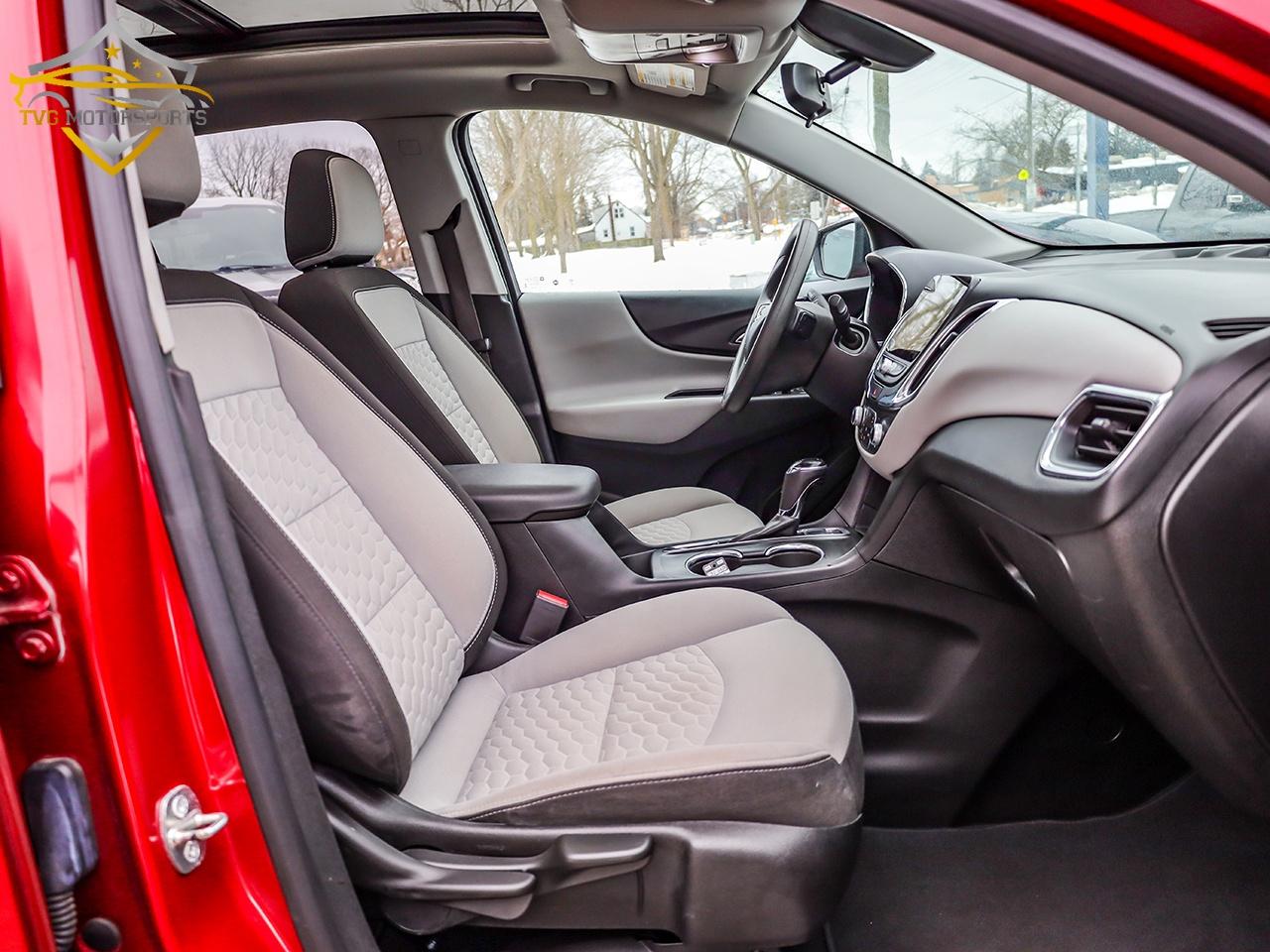 2019 Chevrolet Equinox AWD 4DR LT W/2LT Photo