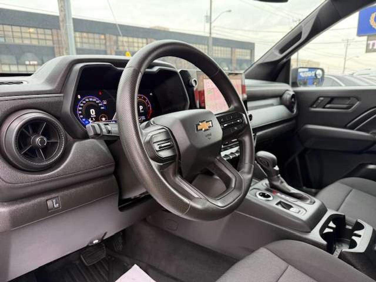 2024 Chevrolet Colorado 4x4 CrewCab Certified CleanCarfax B.Cam Warranty Photo
