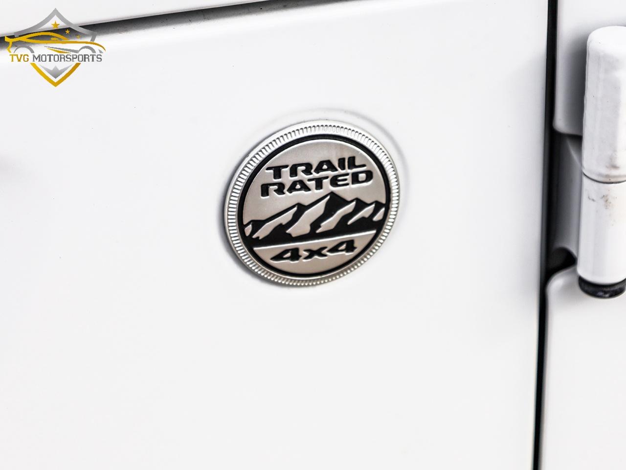 2021 Jeep Wrangler UNL SAHARA TAN INT V6 2 TOPS SAFETY INCL 5.99OAC Photo