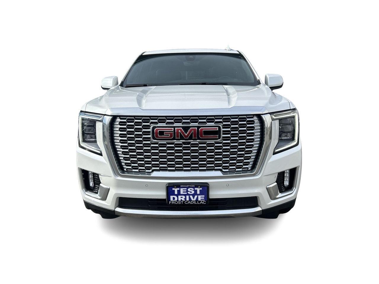 2021 GMC Yukon XL Denali Denali Reserve Rear Screens Power Running B Photo