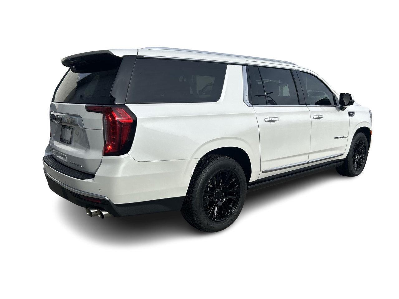 2021 GMC Yukon XL Denali Denali Reserve Rear Screens Power Running B Photo