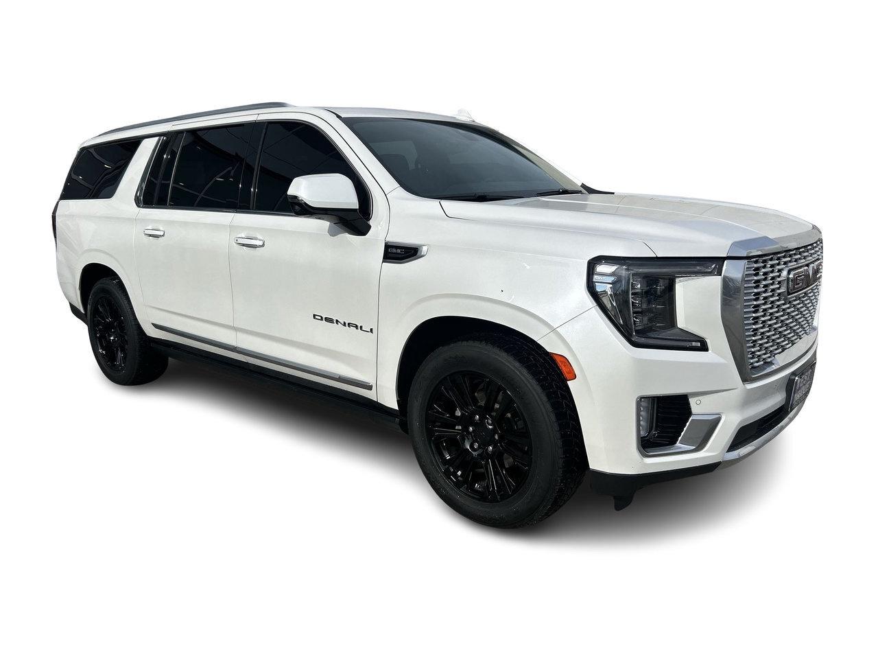 2021 GMC Yukon XL Denali Denali Reserve Rear Screens Power Running B Photo