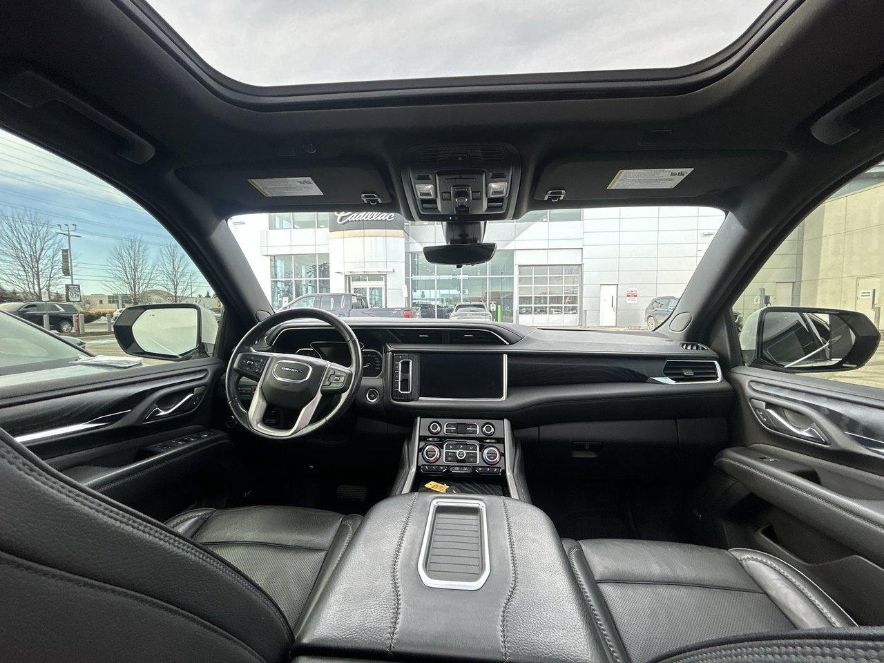 2021 GMC Yukon XL Denali Denali Reserve Rear Screens Power Running B Photo