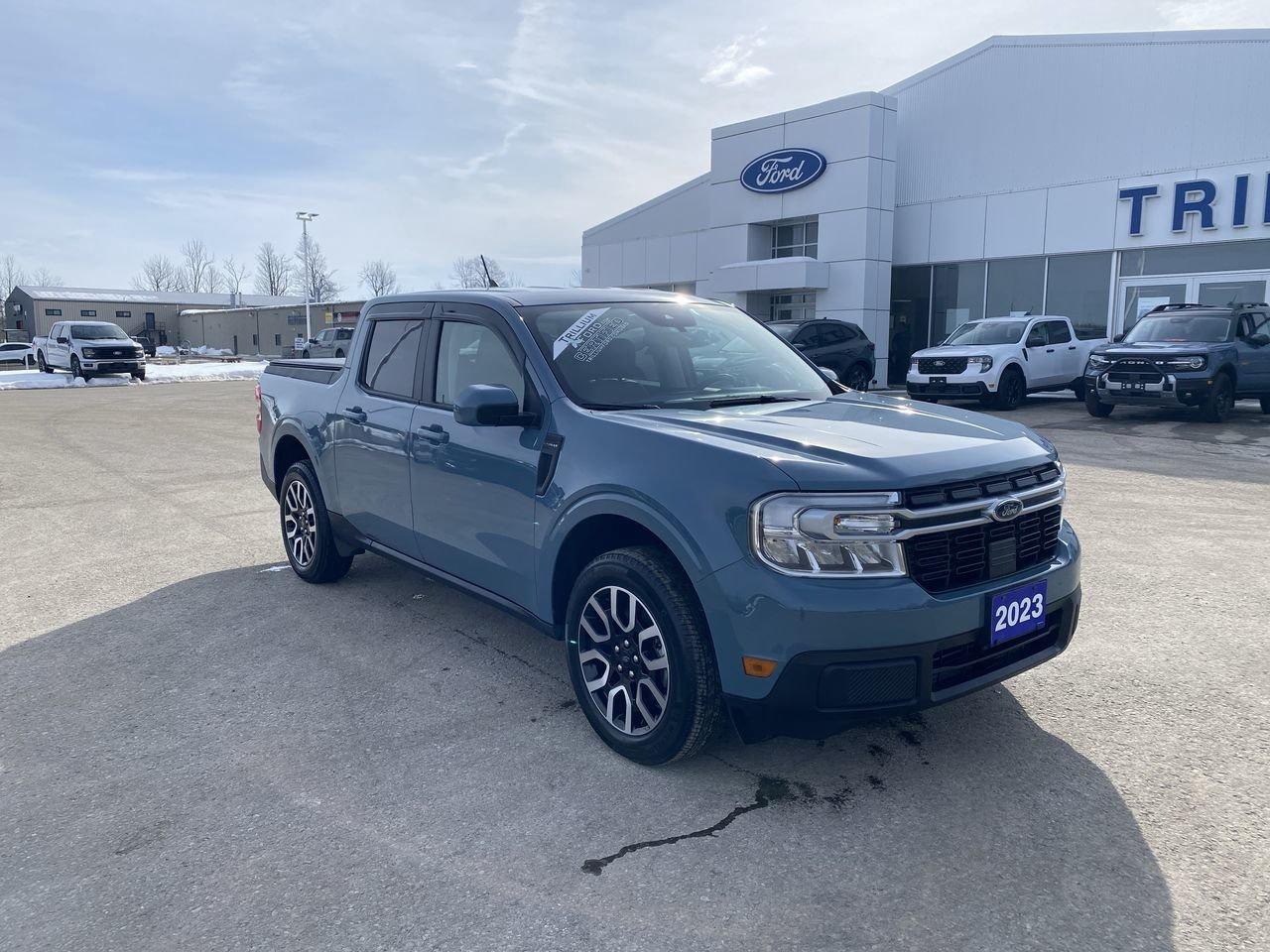 2023 Ford Maverick Lariat Photo