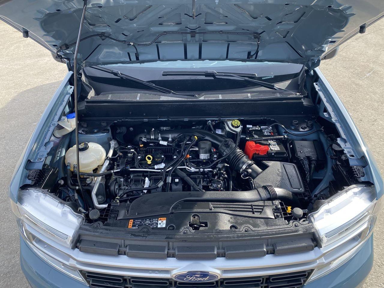 2023 Ford Maverick Lariat Photo