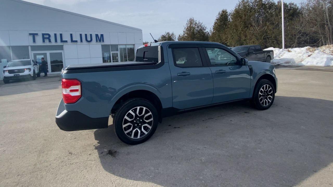 2023 Ford Maverick Lariat Photo